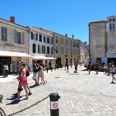 Appartement élégant avec vue sur le port Saint-Martin-de-Ré Exterior foto